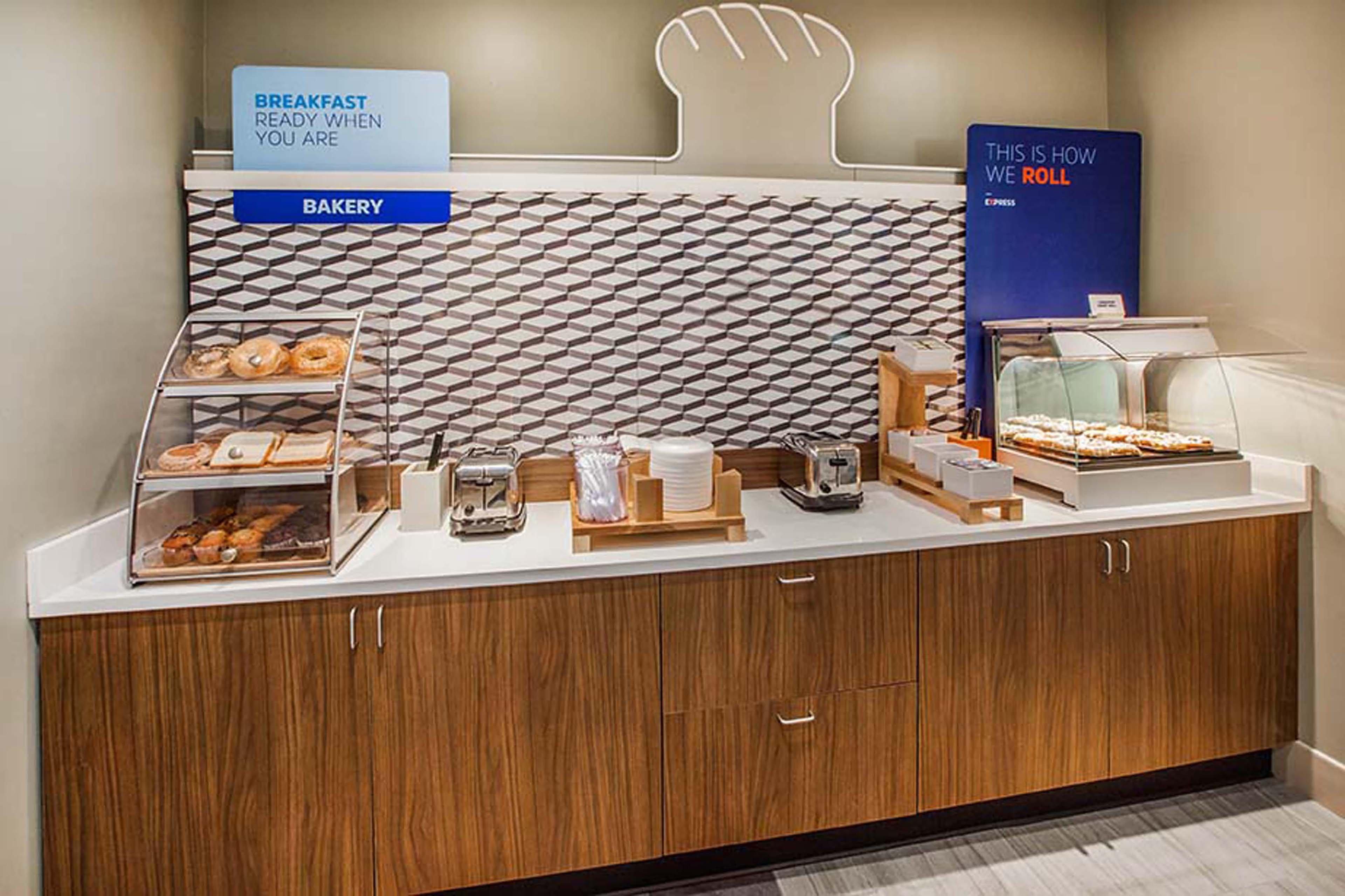 Holiday Inn Express Hotel & Suites Memphis Southwind By Ihg Dış mekan fotoğraf