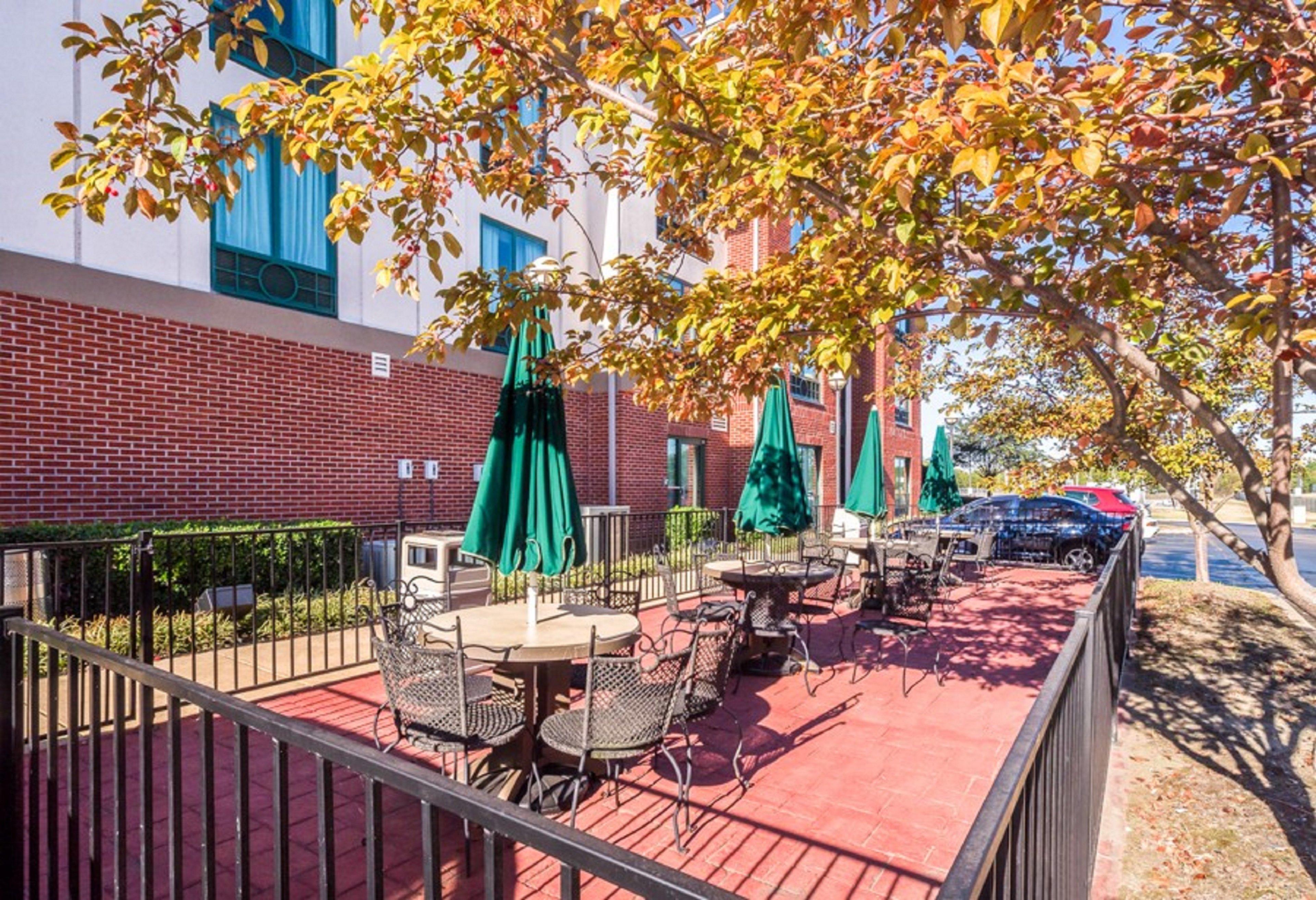 Holiday Inn Express Hotel & Suites Memphis Southwind By Ihg Dış mekan fotoğraf